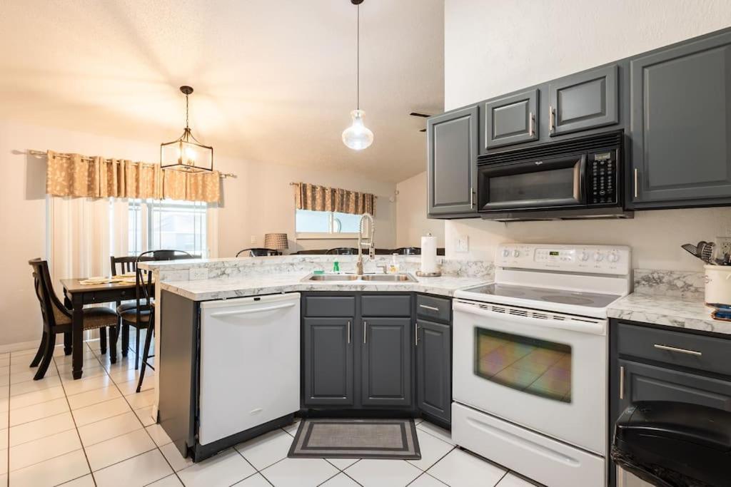 13 Mins From Disney Arcade, Private Pool, & Themed Rooms Orlando Exteriör bild